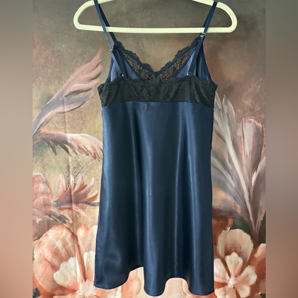 Navy and Black Lace Nightgown Size M - Picture 3 of 5